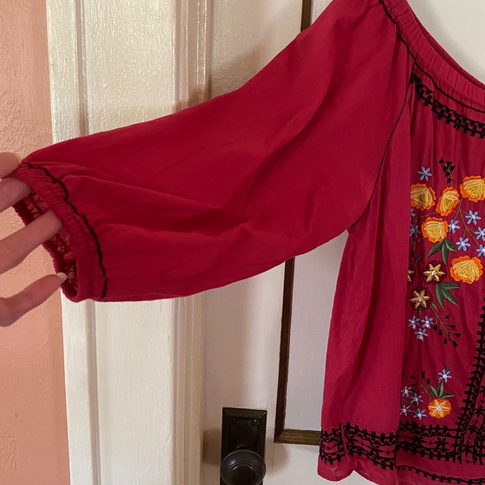 Boho Embroidered Top - red - Picture 4 of 5